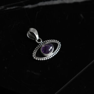 Pendentif en argent avec améthyste