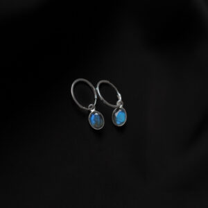 Boucles d’oreilles créoles en argent avec labradorites facettées